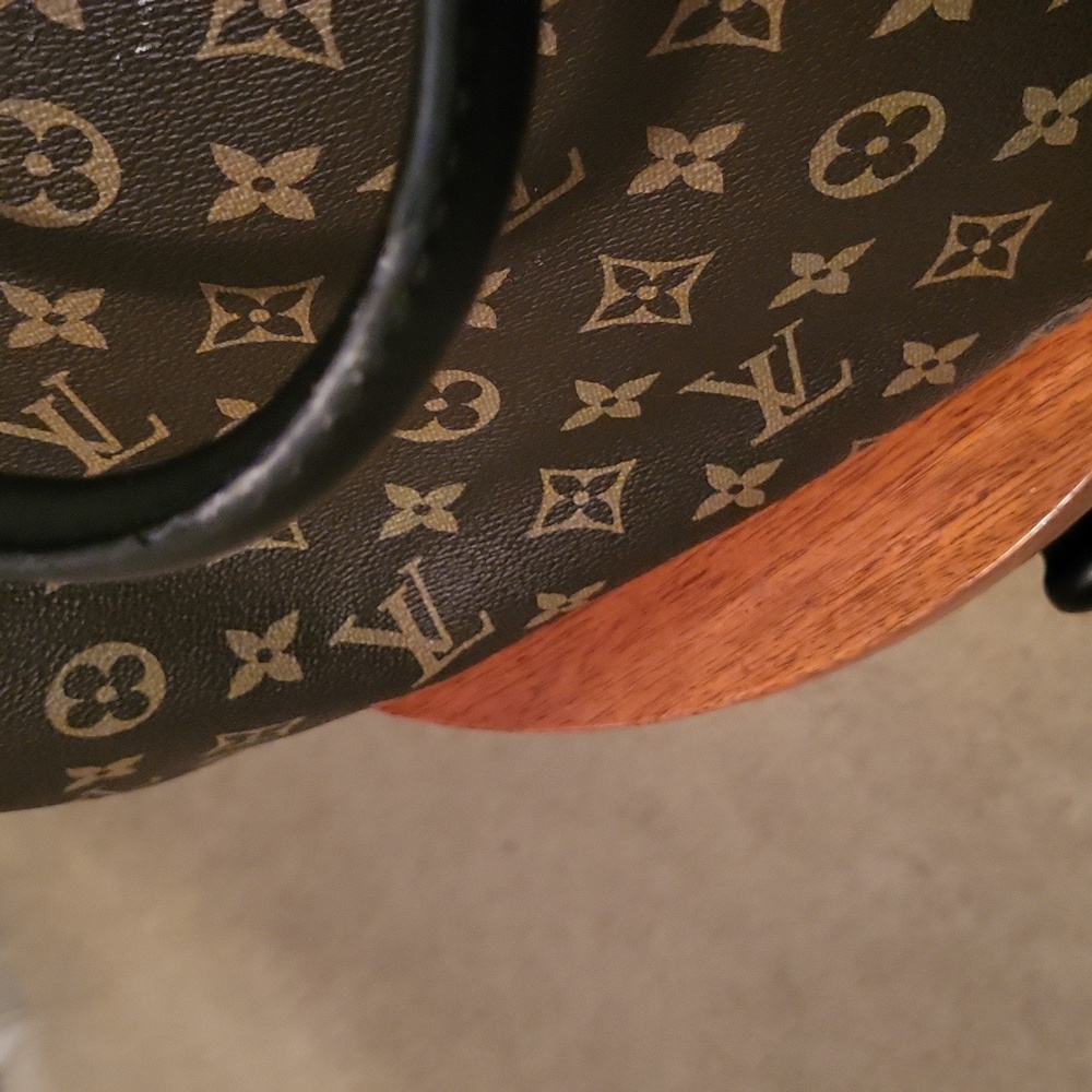 Louis Vuitton Brown Monogram Handbag - Picture 4 of 8